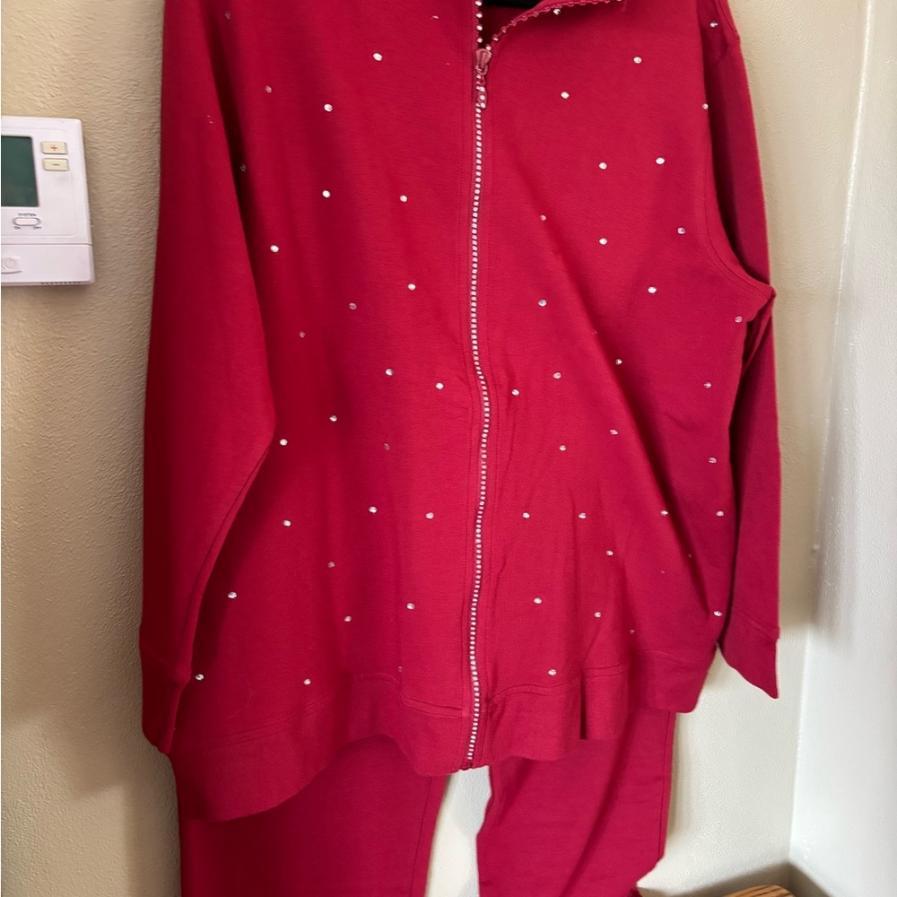 Quacker Factory Red Zip-Up  jogger / capris set with rhinestones